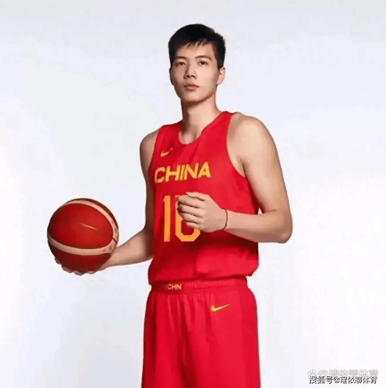 CBA风云：上海偷签焦泊乔，辽宁三外援集体被跑路，这剧情真刺激