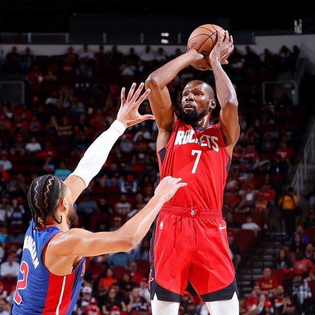 整个NBA联盟都眼红了！休斯顿火箭或抢下西部全明星后卫