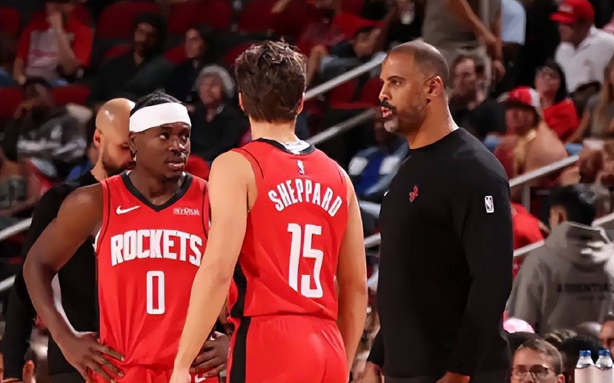 再见卡佩拉！火箭、开拓者酝酿4换2交易，1米93后卫空降休斯顿