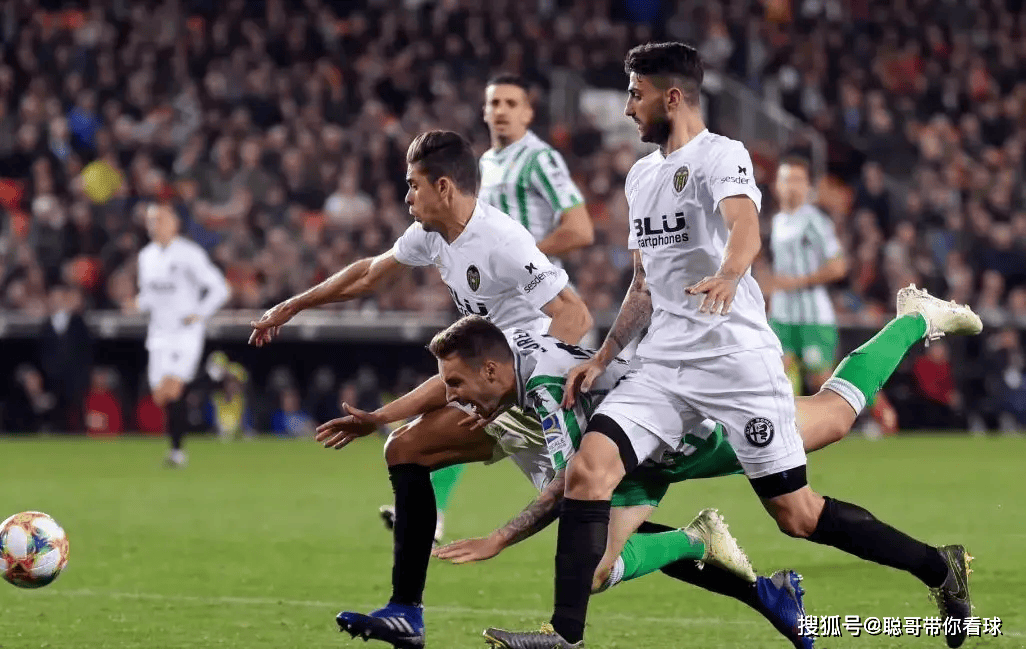 西甲联赛，主场龙巴伦西亚能否战胜客场虫马洛卡？