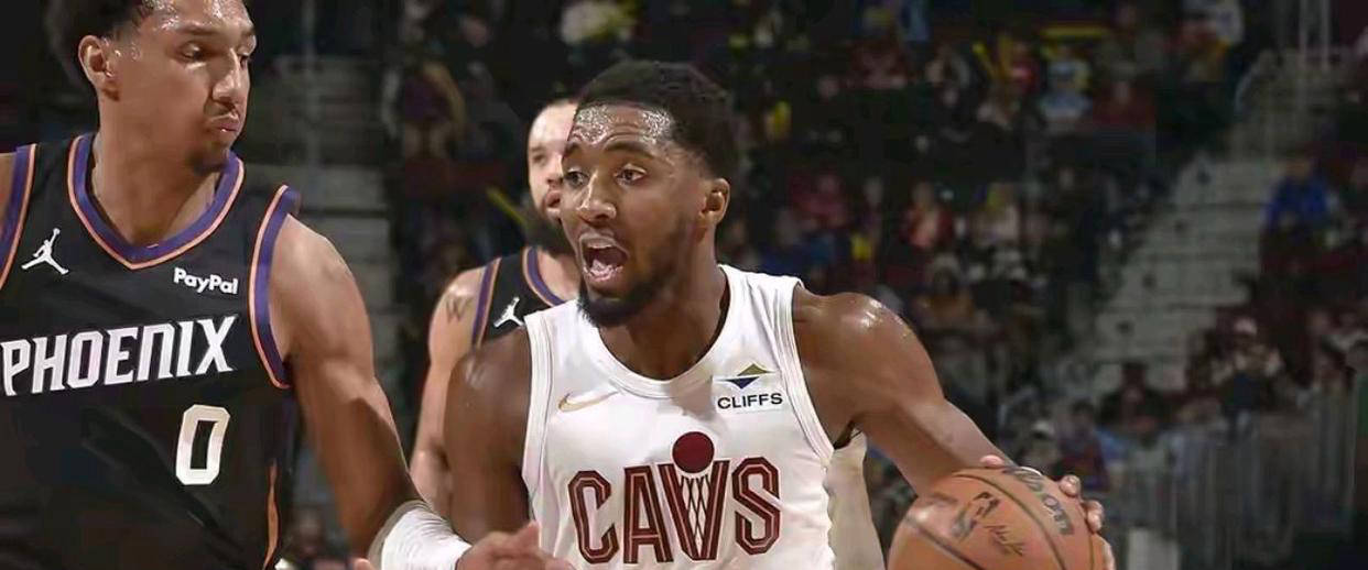 布克32分难救主 克利夫兰骑士主场129-113轻取菲尼克斯太阳